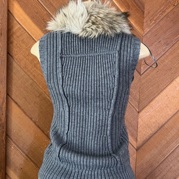 Guess sweater - Picture 2 of 2